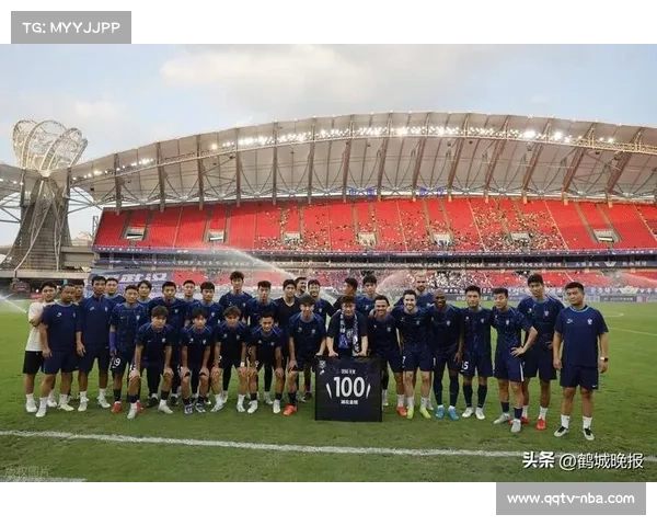 海港球迷文化节与足球音乐节引爆热情 超10万观众共同狂欢