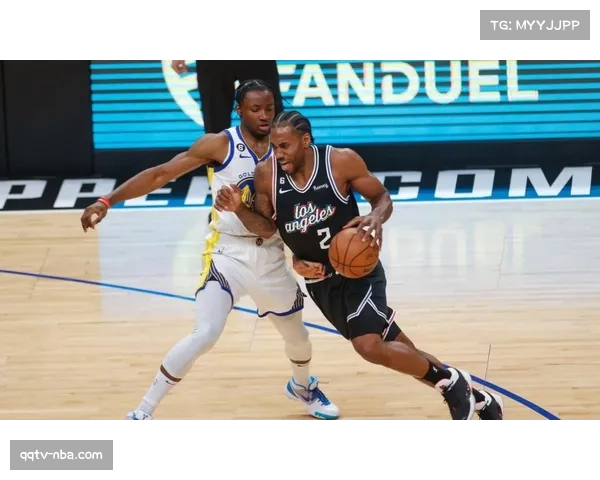 快船官方宣布,伦纳德将因膝盖管理缺席未来两场背靠背比赛 快船官方宣布,伦纳德将因膝盖管理缺席未来两场背靠背比赛